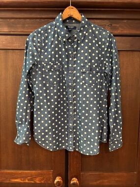 Old Navy women’s polka dot denim shirt • button down • top • blouse